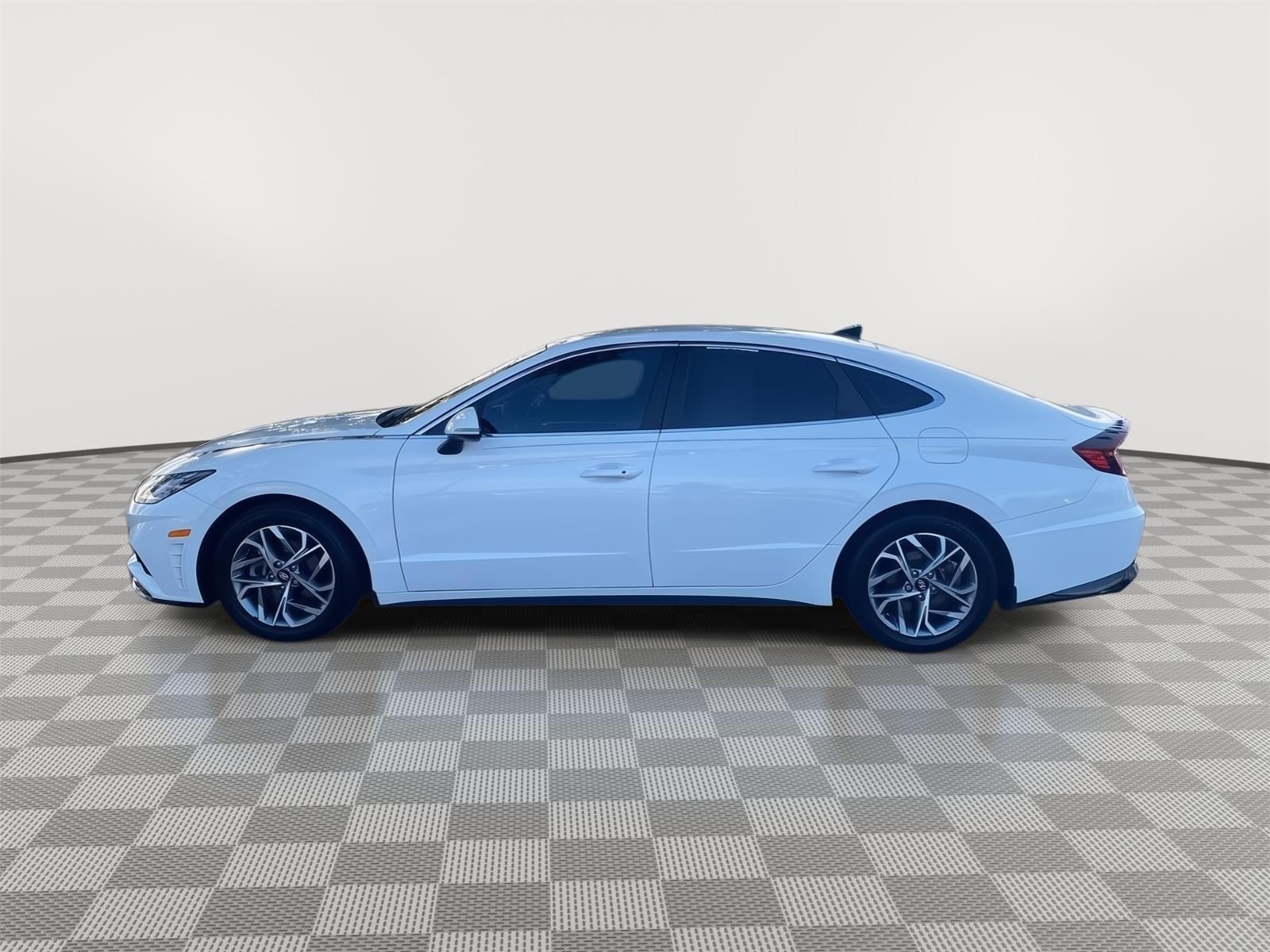 2023 Hyundai Sonata SEL - 11