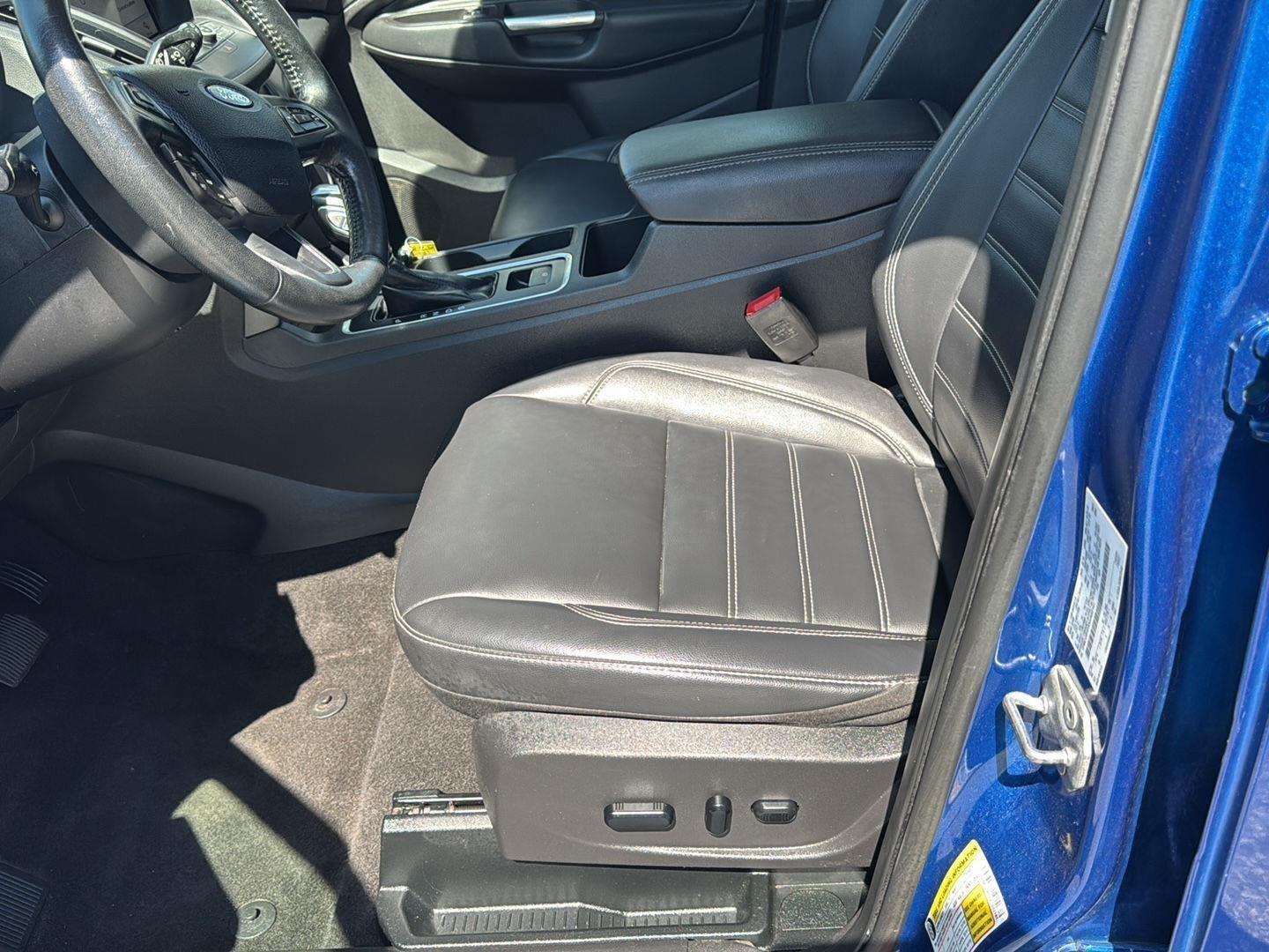 2019 Ford Escape SEL Sport Utility 4D - 10