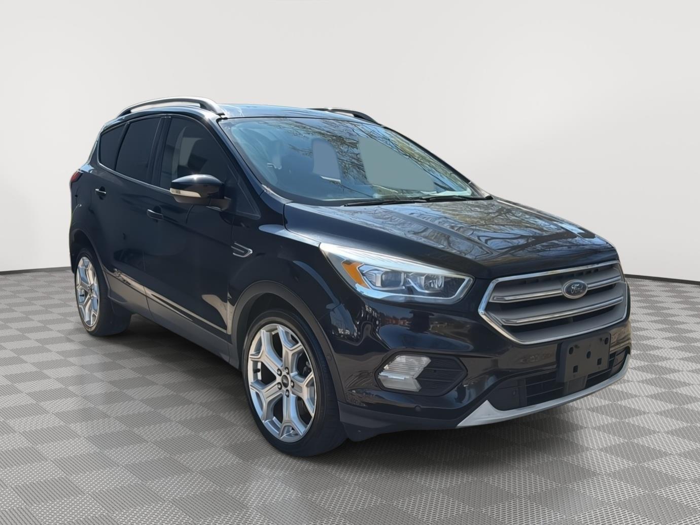 2019 Ford Escape Titanium - 3
