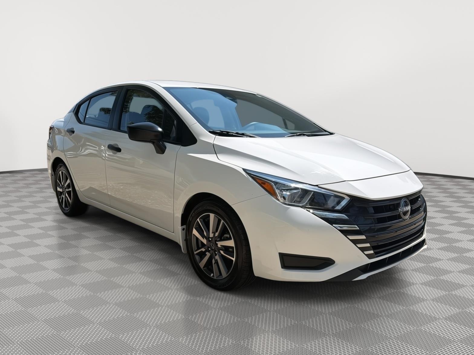 2024 Nissan Versa S - 3