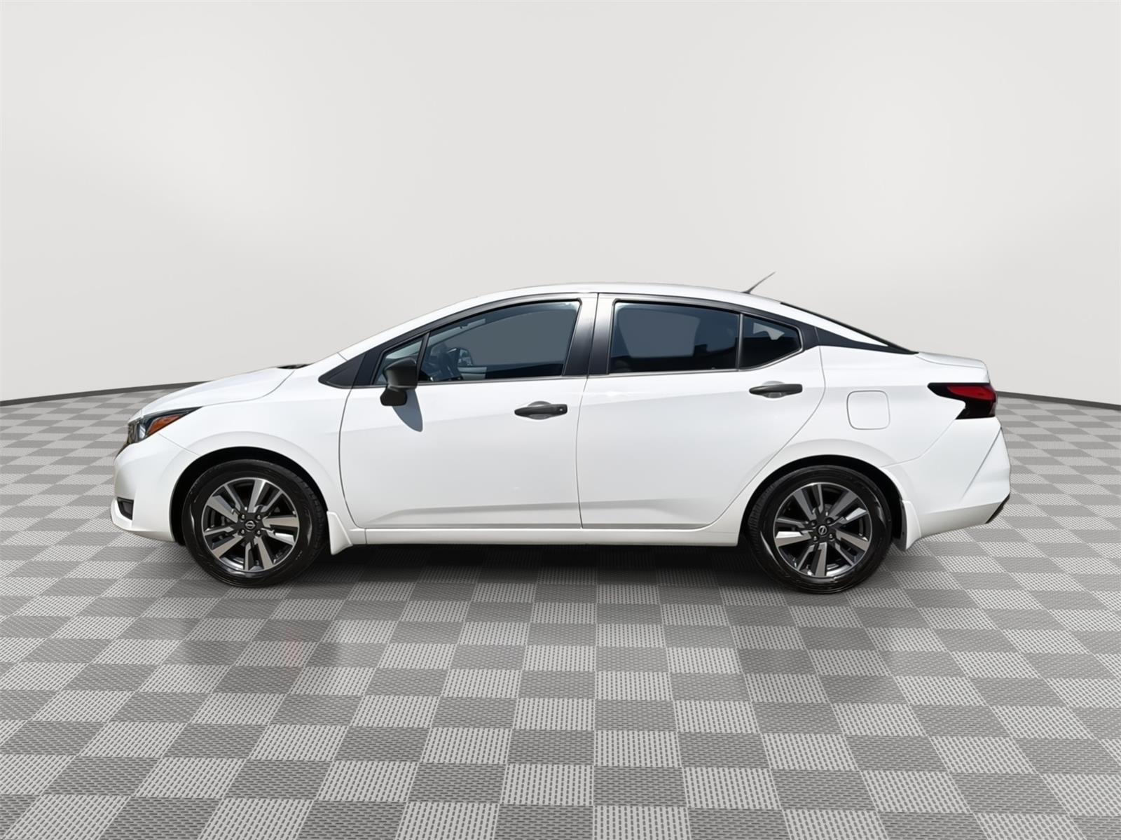 2024 Nissan Versa S - 10