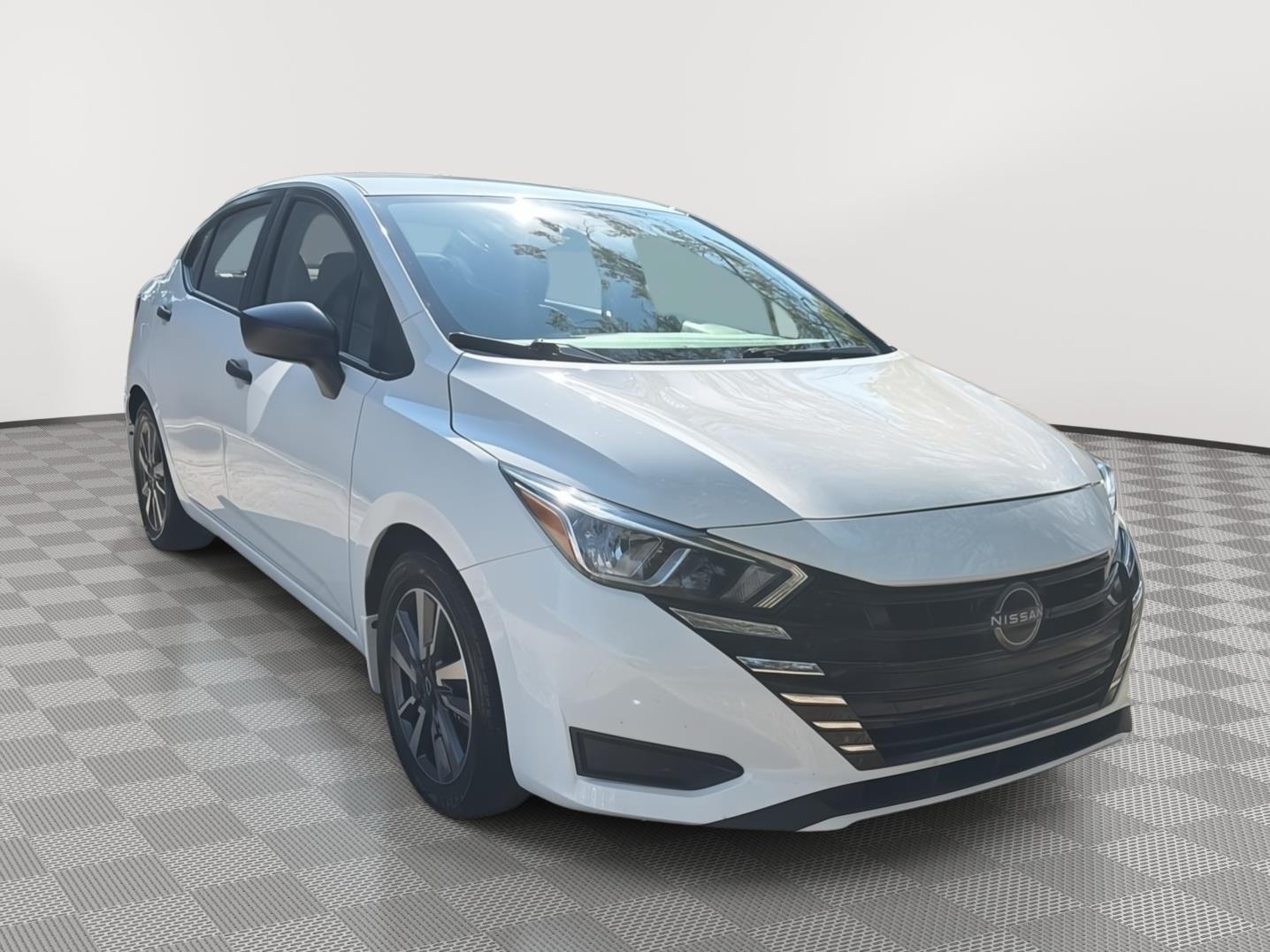 2024 Nissan Versa S - 3