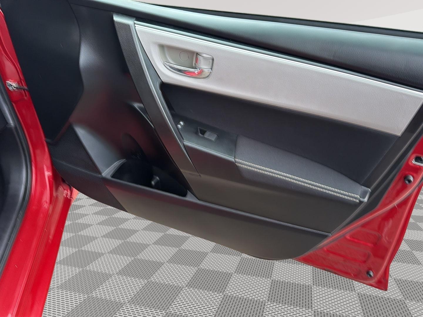 2019 Toyota Corolla LE at Burns Kia