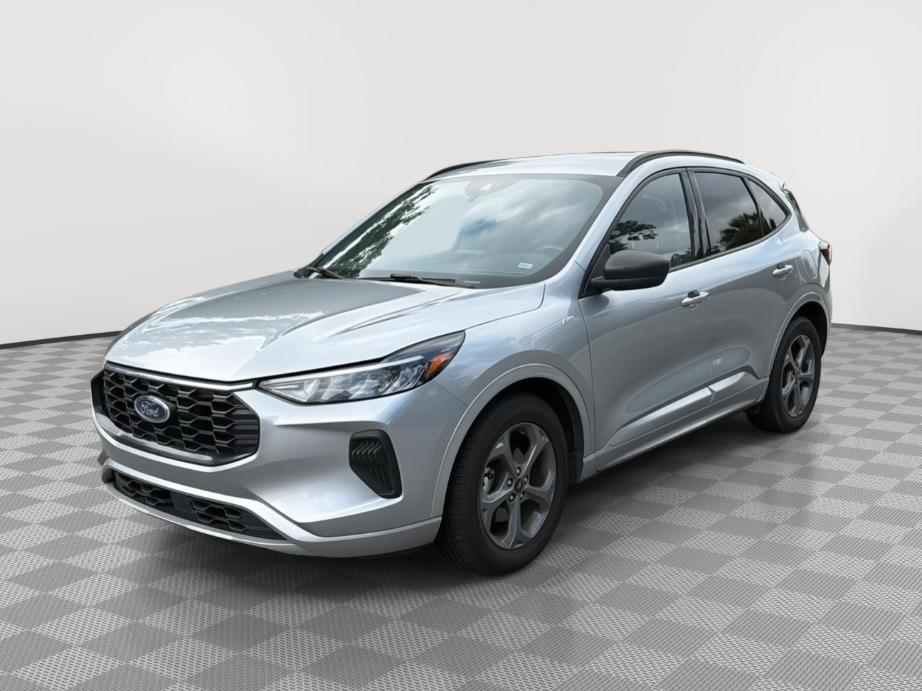 Iconic Silver Metallic 2024 Ford Escape SUV / Crossover Front-Wheel Drive 8-Speed Automatic