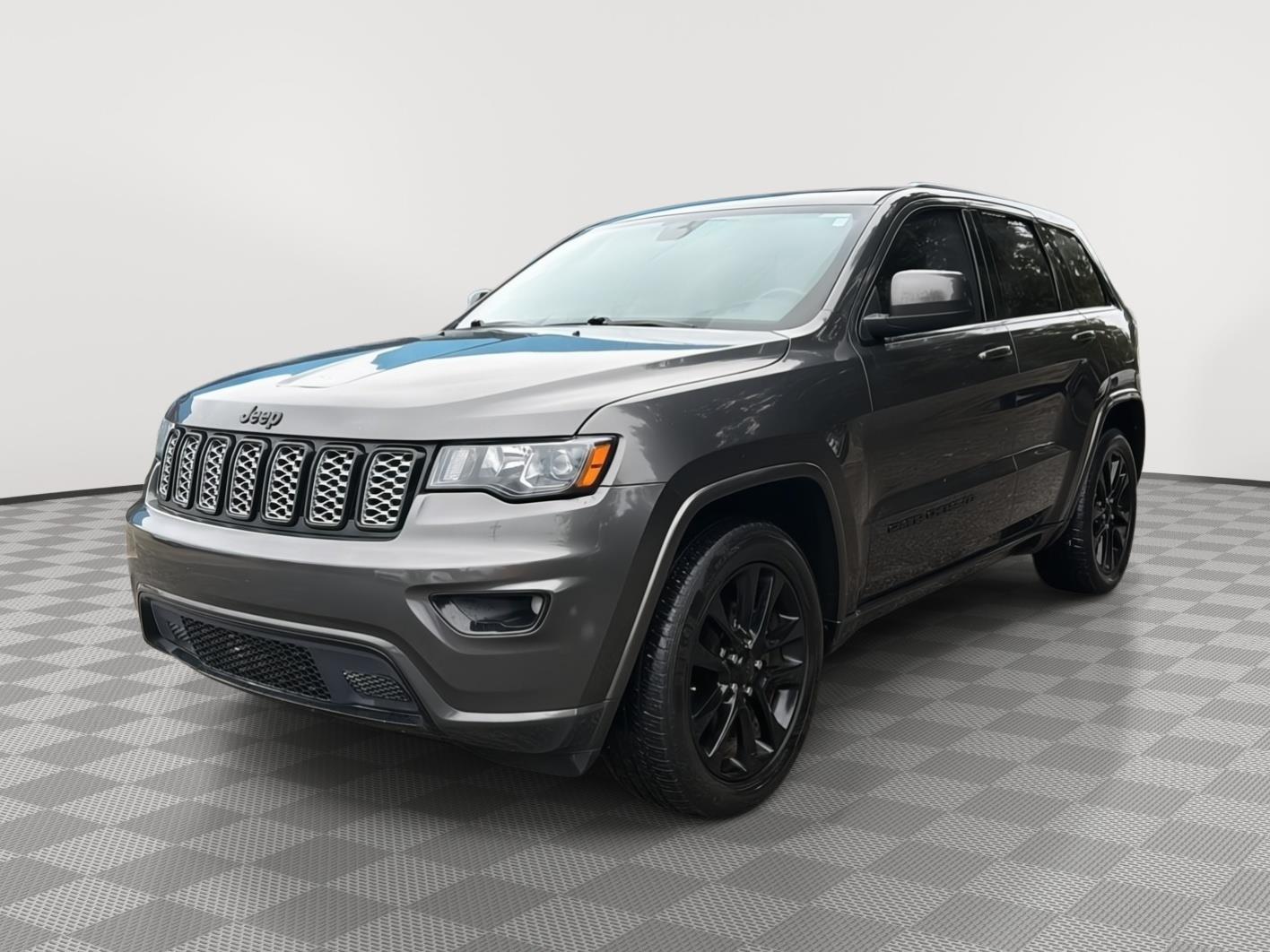 Gray (Granite Crystal Metallic Clearcoat) 2020 Jeep Grand Cherokee SUV / Crossover 4X2 8-Speed Automatic