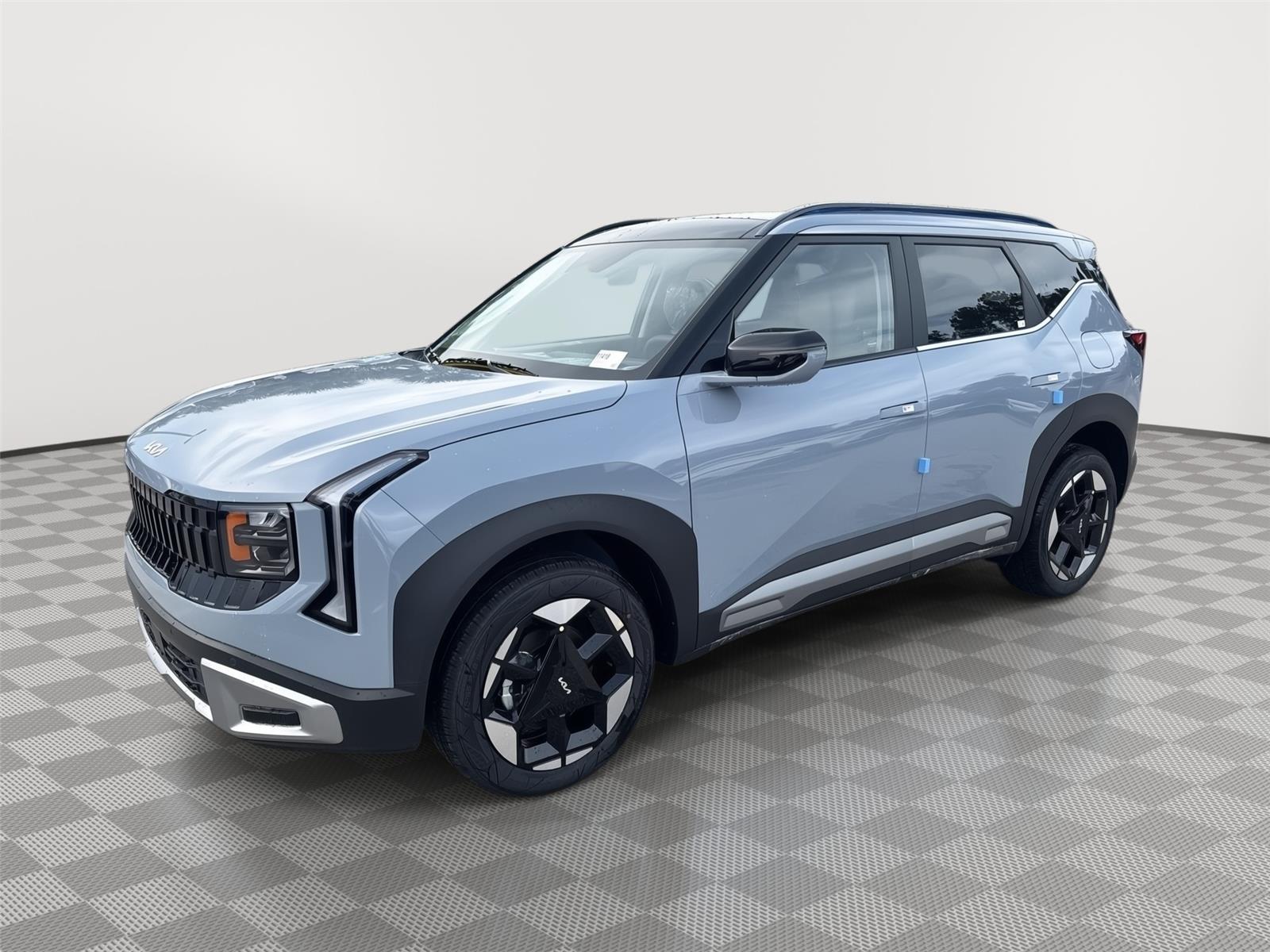 Pale Gray 2027 Kia Seltos SUV / Crossover All-Wheel Drive Continuously Variable Transmission