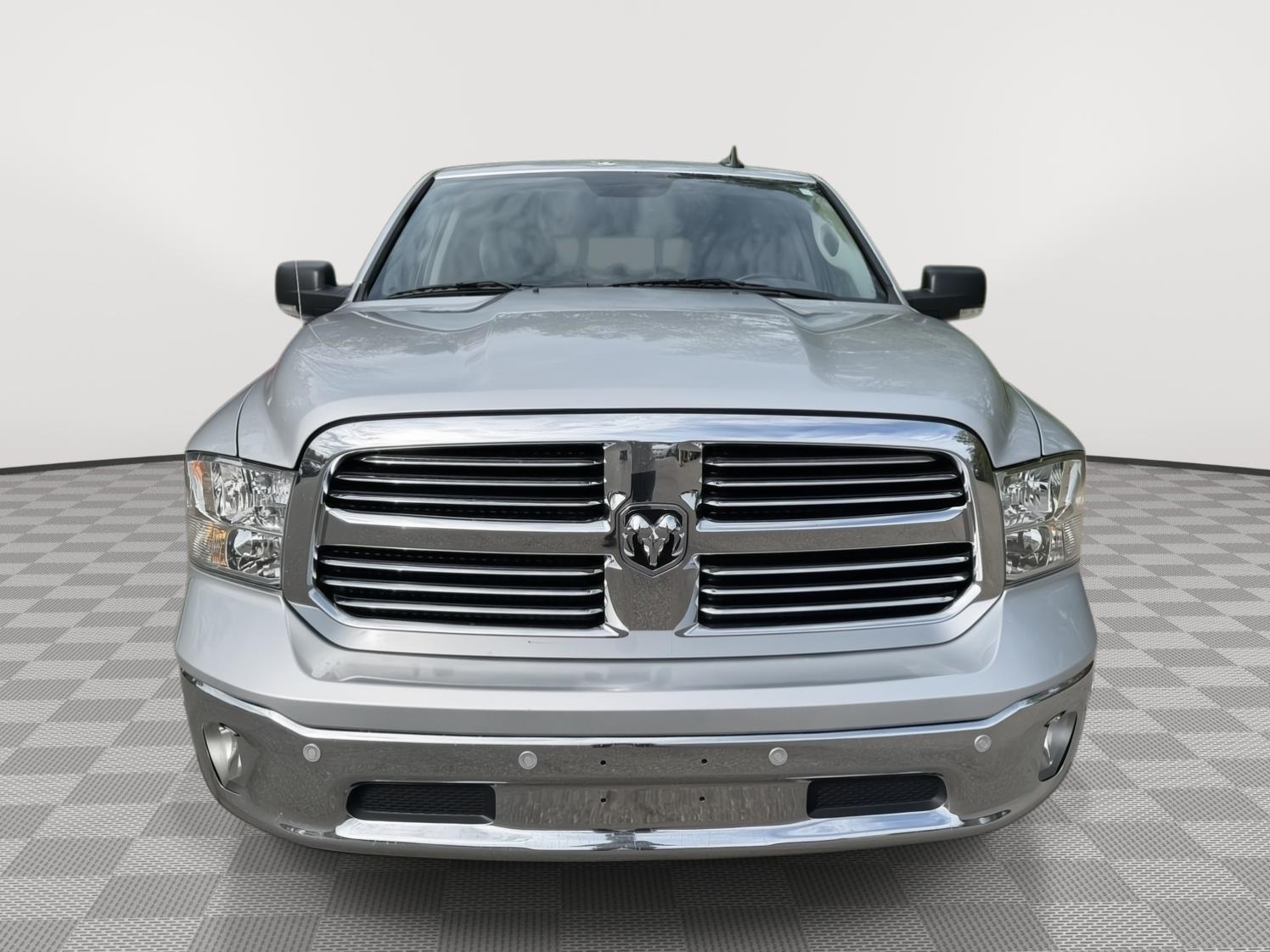 View vehicle photo 2