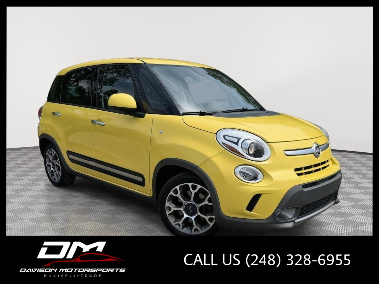 2014 FIAT 500L Trekking Hatchback Front-Wheel Drive