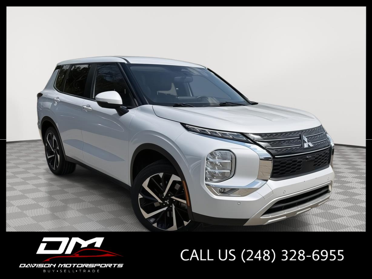 Labrador Black Pearl 2024 Mitsubishi Outlander SUV / Crossover Front-Wheel Drive Continuously Variable Transmission