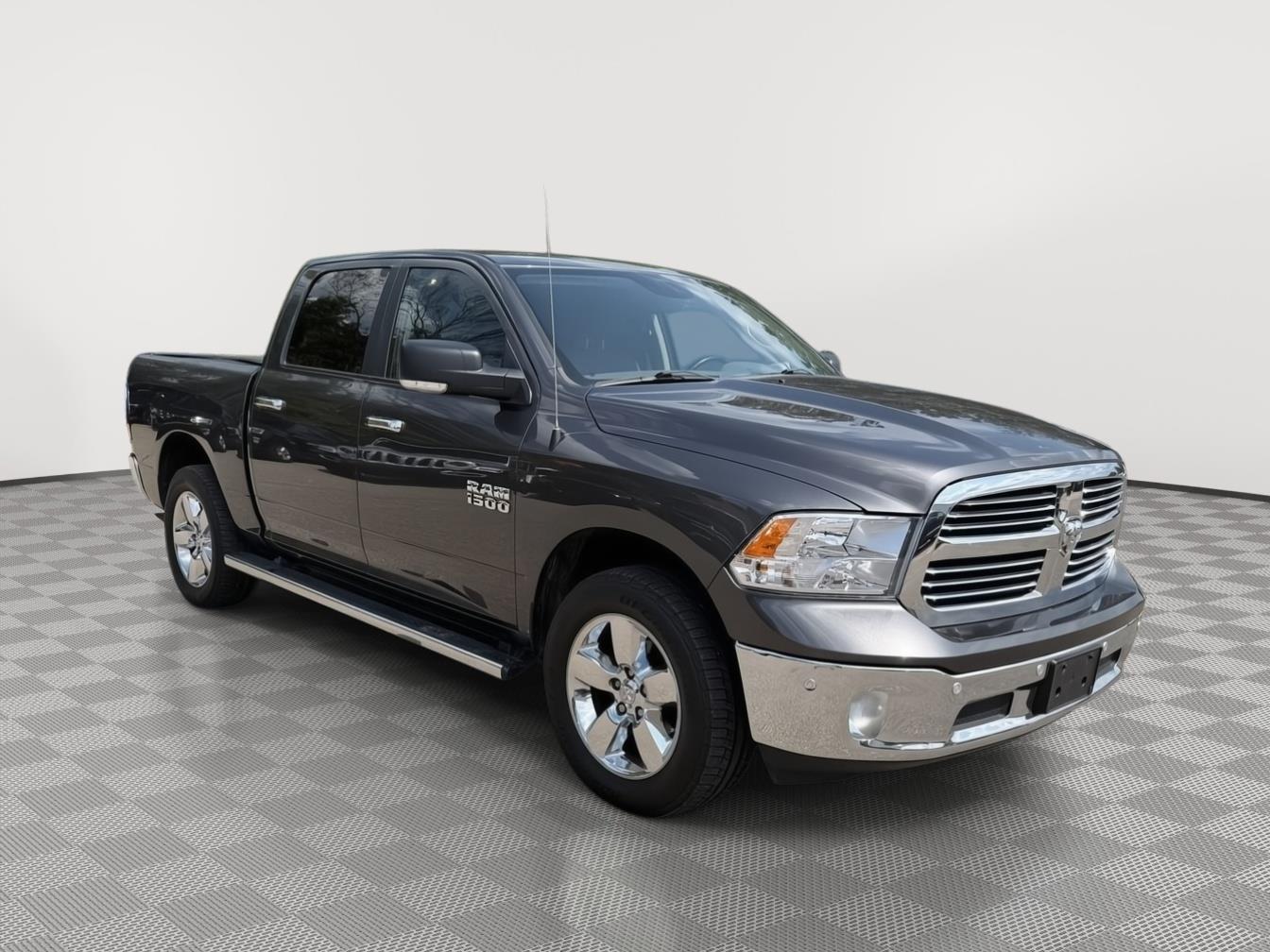 View vehicle photo 7