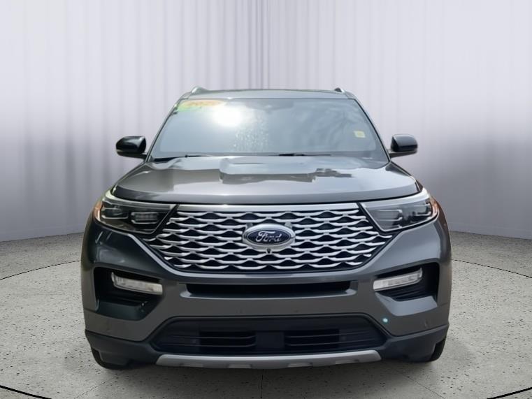 2020 Ford Explorer Platinum photo 2