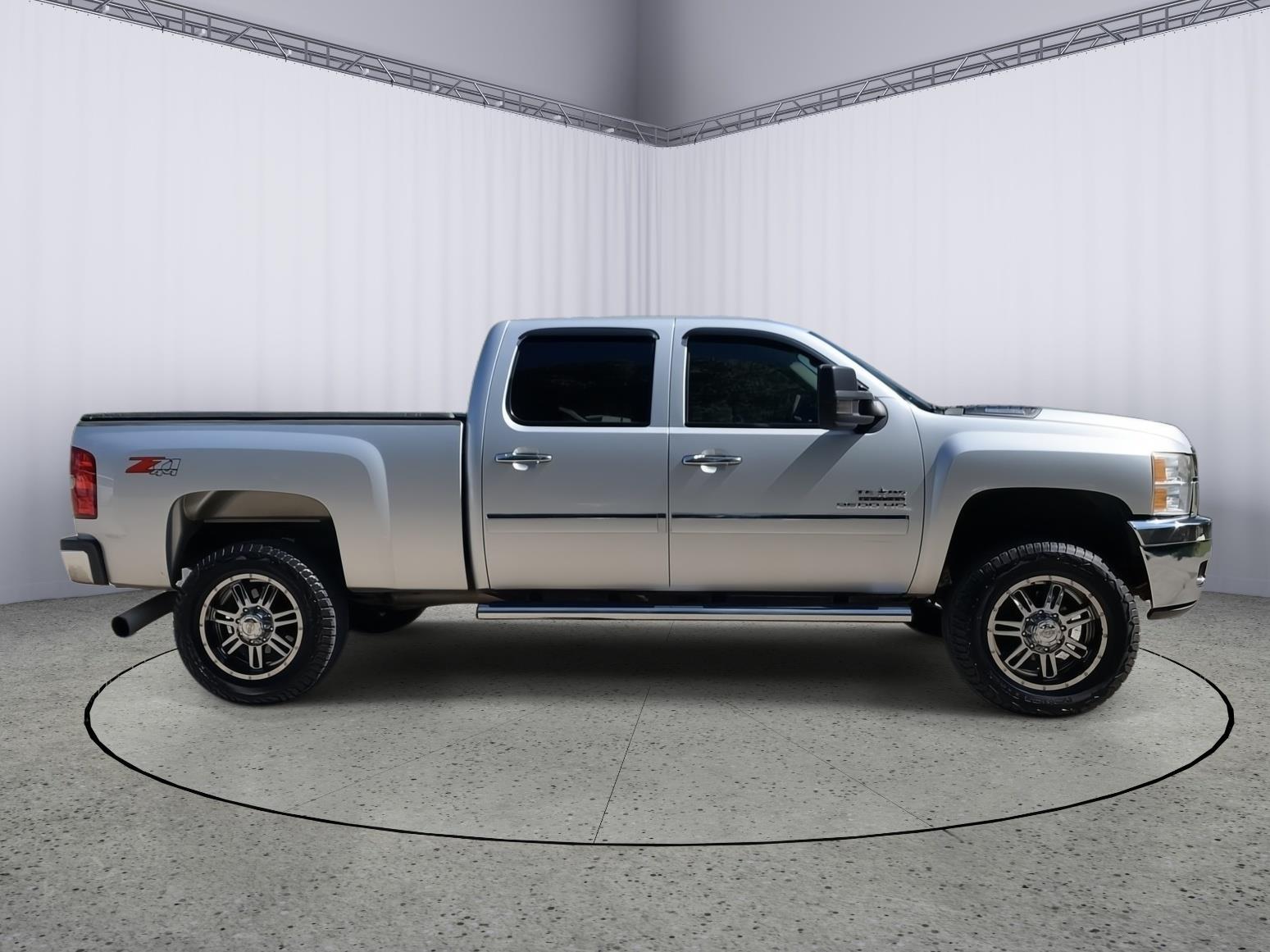 2013 Chevrolet Silverado 2500HD LT photo 5