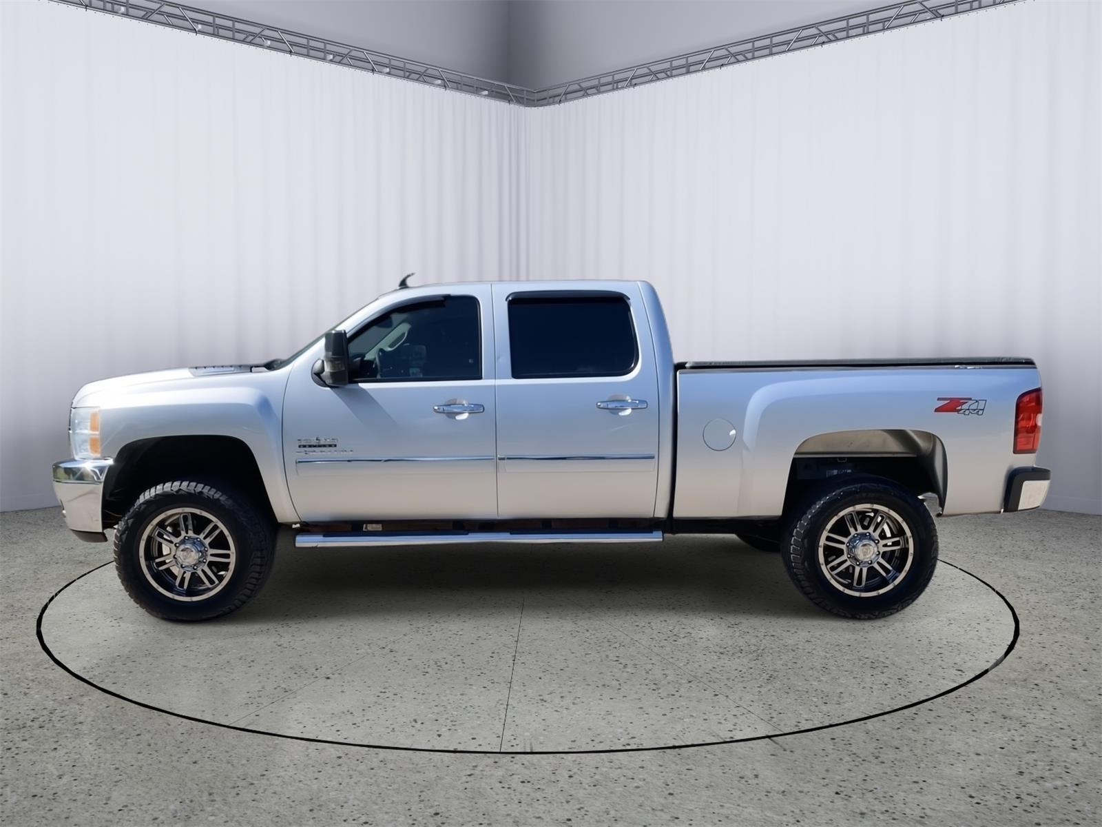 2013 Chevrolet Silverado 2500HD LT photo 9