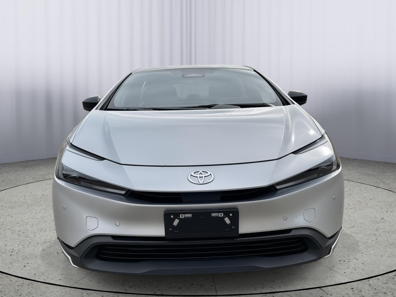 2024 Toyota Prius LE's photo