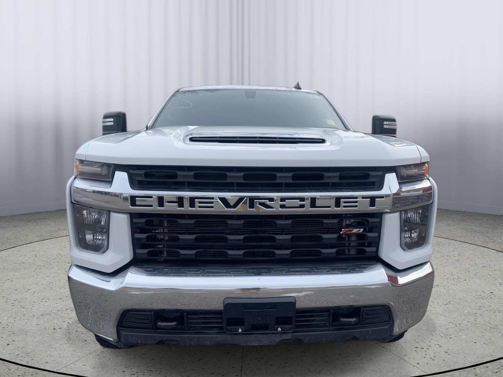 2023 Chevrolet Silverado HD LT's photo