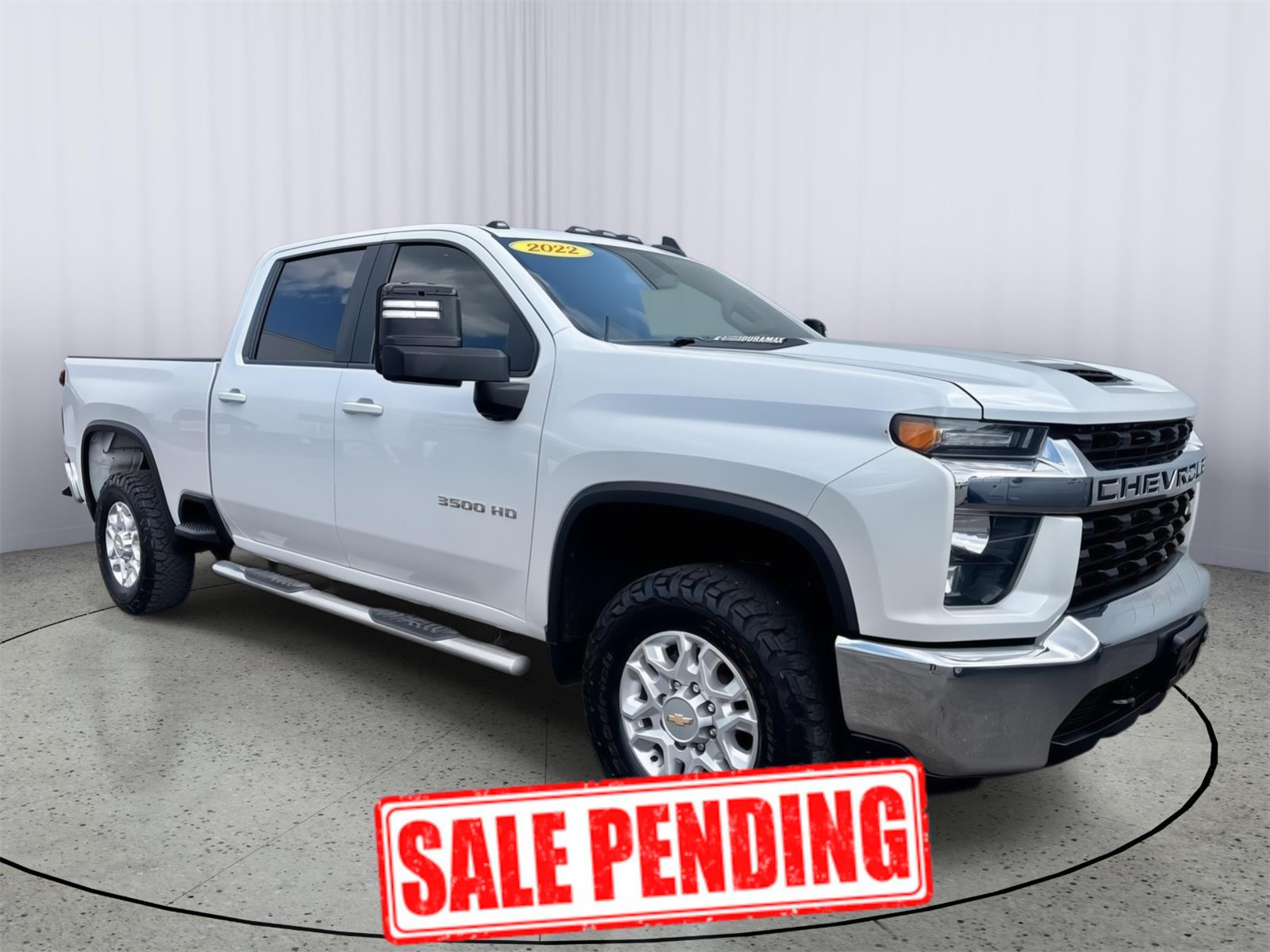 White (Iridescent Pearl Tricoat) 2022 Chevrolet Silverado 3500HD Pickup Truck Four-Wheel Drive Automatic
