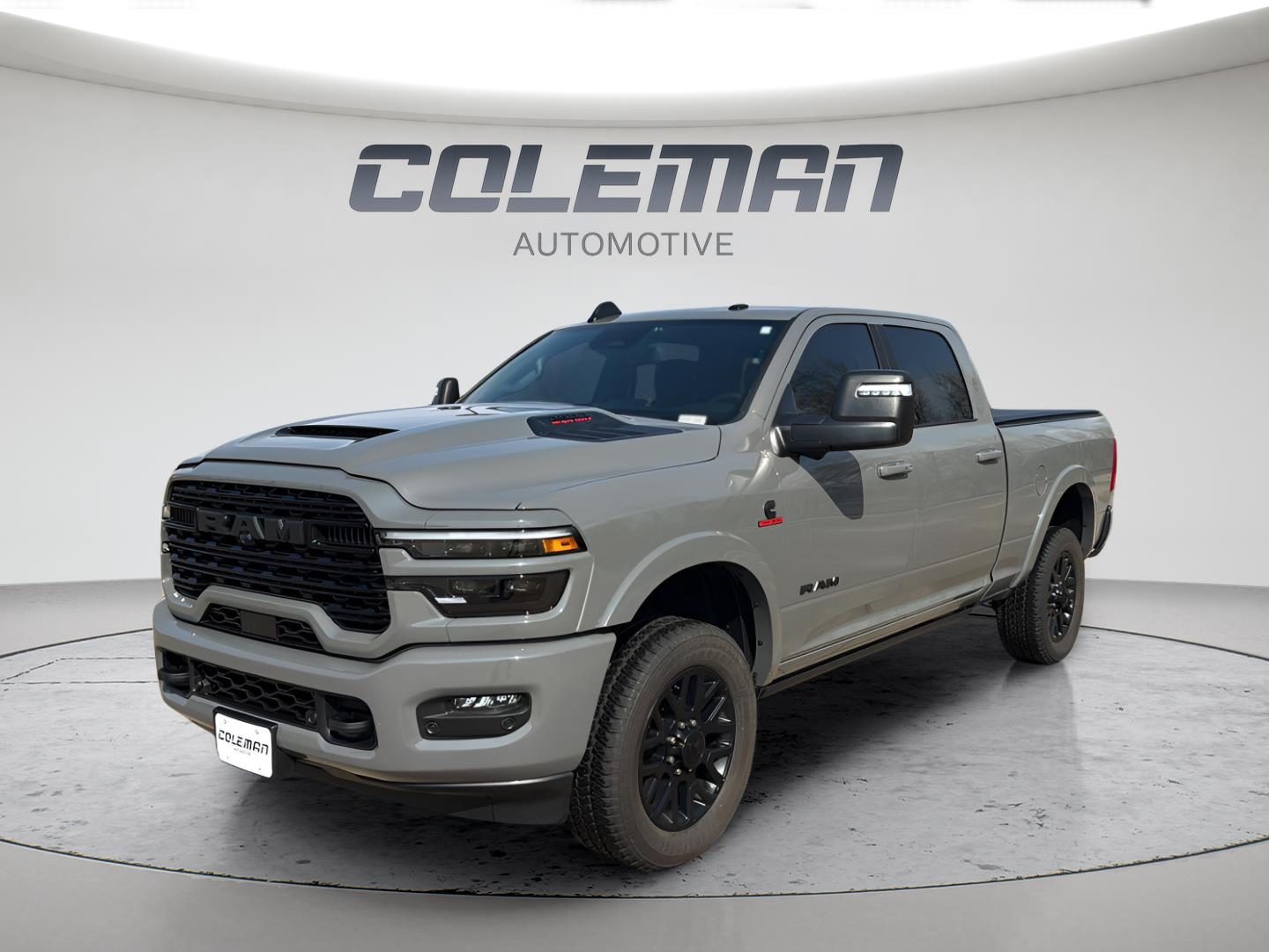 Ceramic Gray Clearcoat 2025 RAM 2500 Limited Crew Cab 4WD Pickup Truck Four-Wheel Drive 8-Speed Automatic