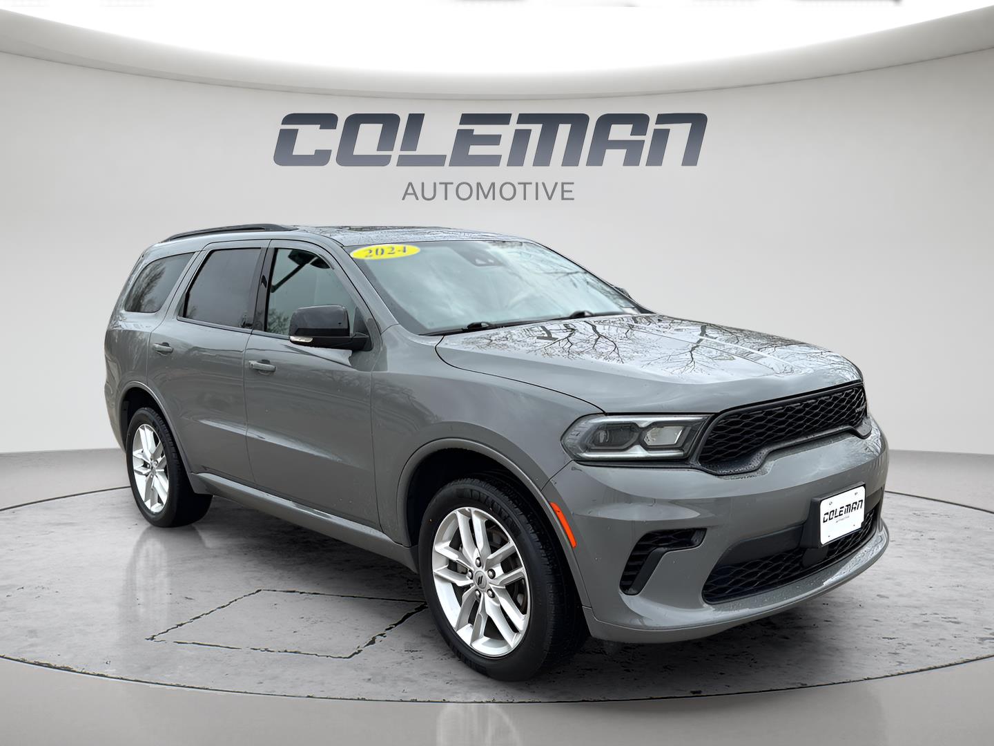 View vehicle photo 7