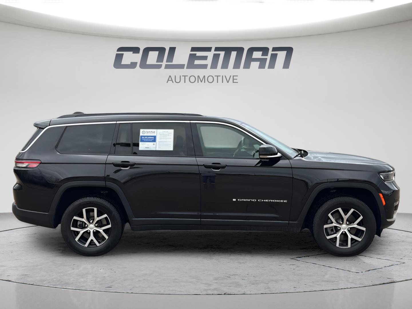 View vehicle photo 6