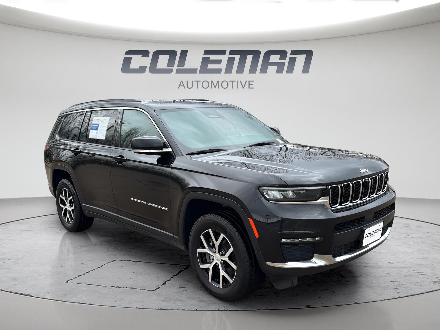 View vehicle photo 7