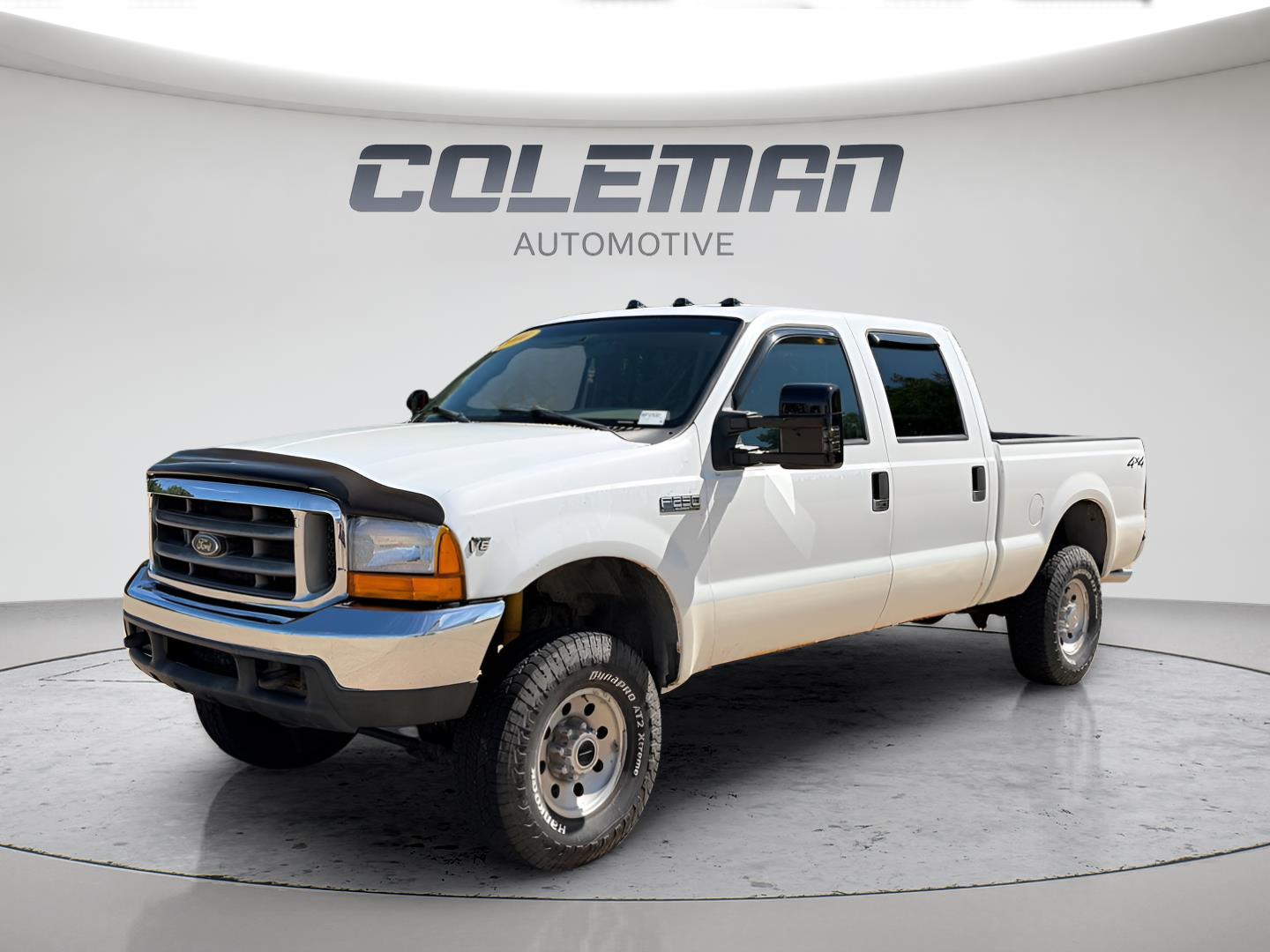 2000 Ford F-250 Super Duty Lariat 4WD Crew Cab SB Pickup Truck Four-Wheel Drive 5-Speed Manual Overdrive