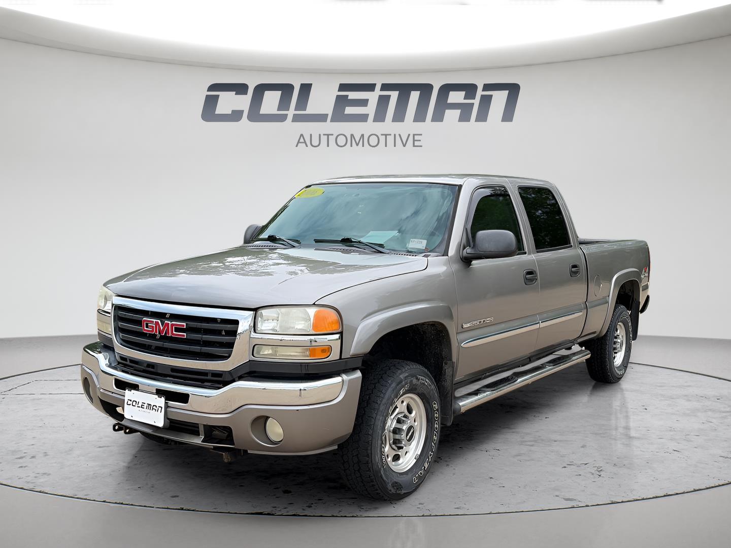 Brown (Tan) 2006 GMC Sierra 2500HD Pickup Truck Four-Wheel Drive