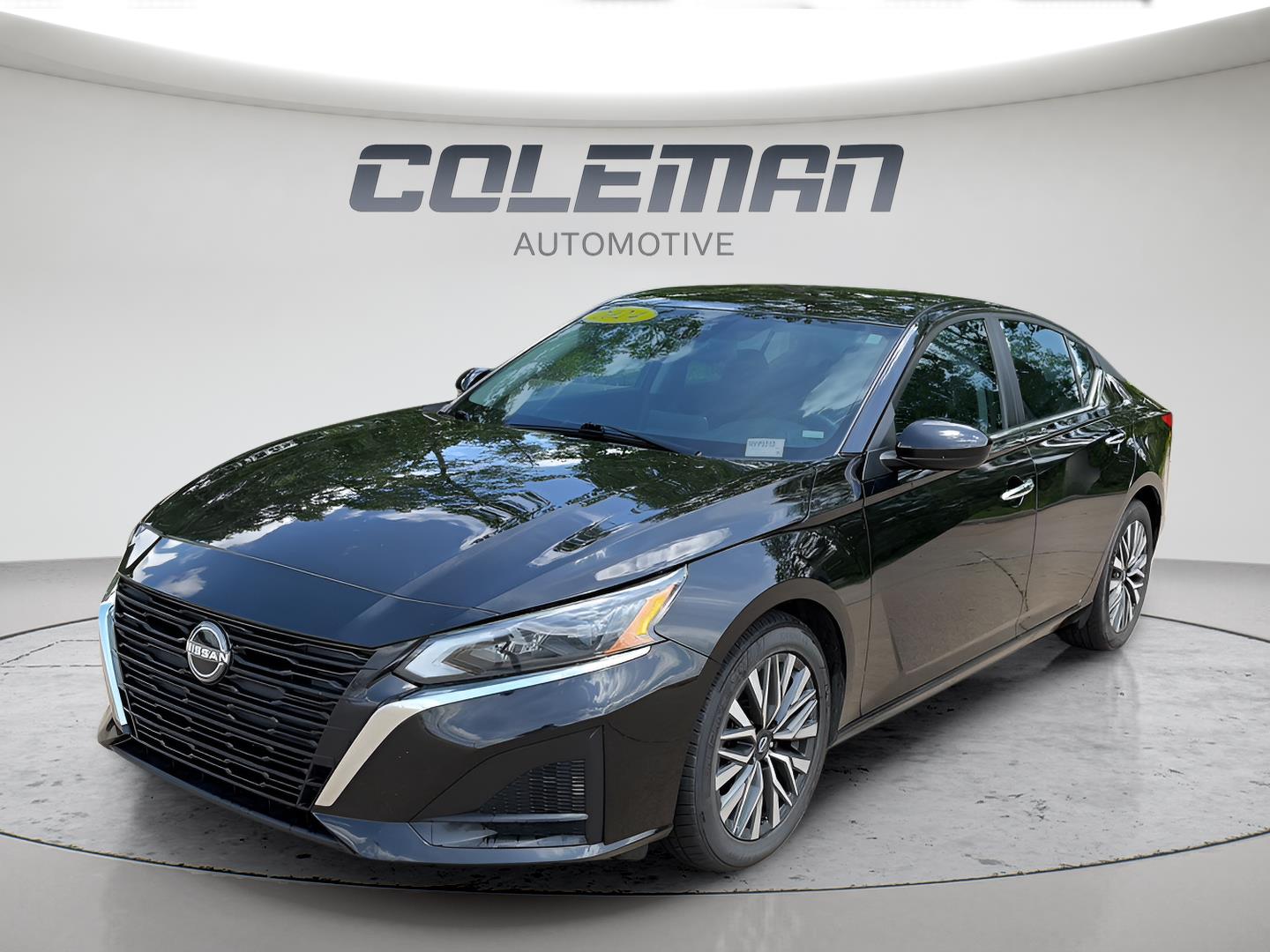 Super Black 2024 Nissan Altima Sedan Front-Wheel Drive Continuously Variable Transmission