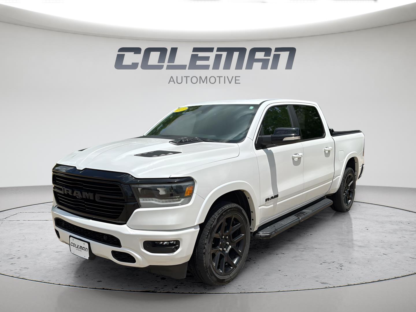 Ivory White Tri-Coat Pearlcoat 2022 RAM 1500 Pickup Truck Four-Wheel Drive 8-Speed Automatic