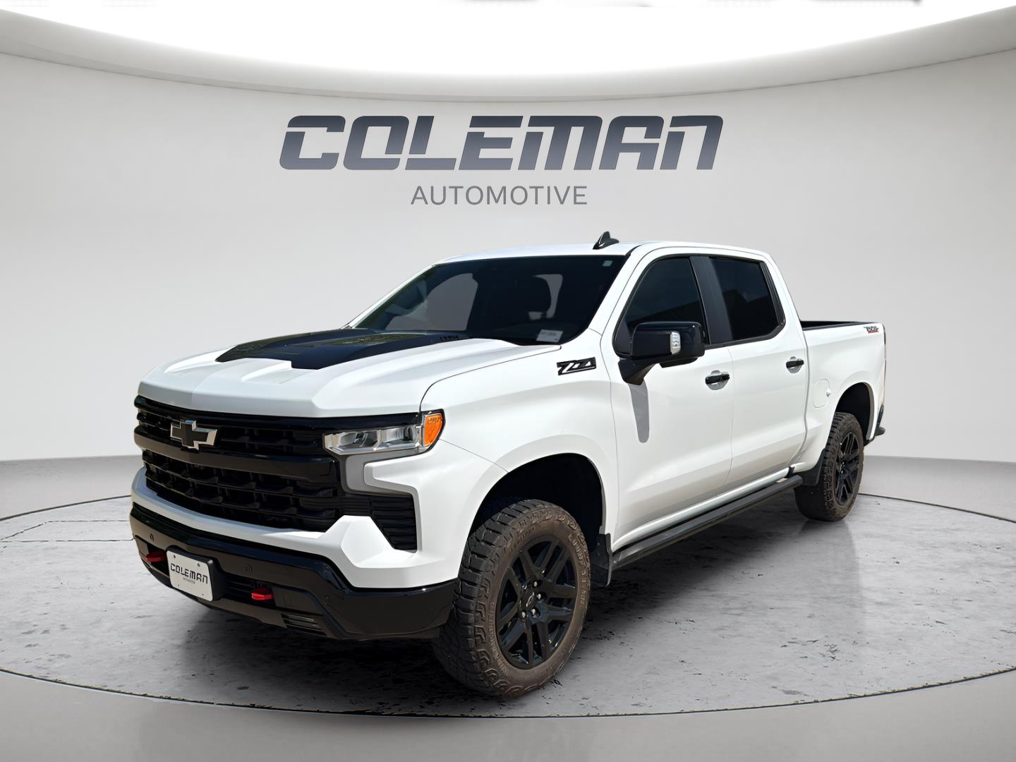 Summit White 2024 Chevrolet Silverado 1500 Pickup Truck Four-Wheel Drive Automatic