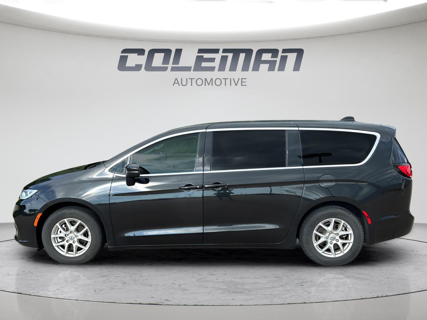 View vehicle photo 2