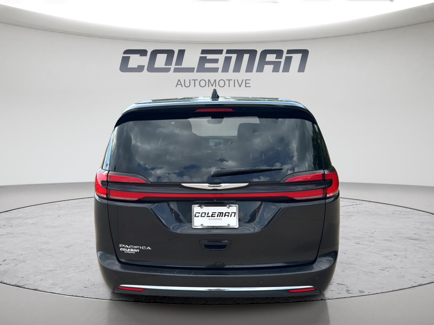 View vehicle photo 4