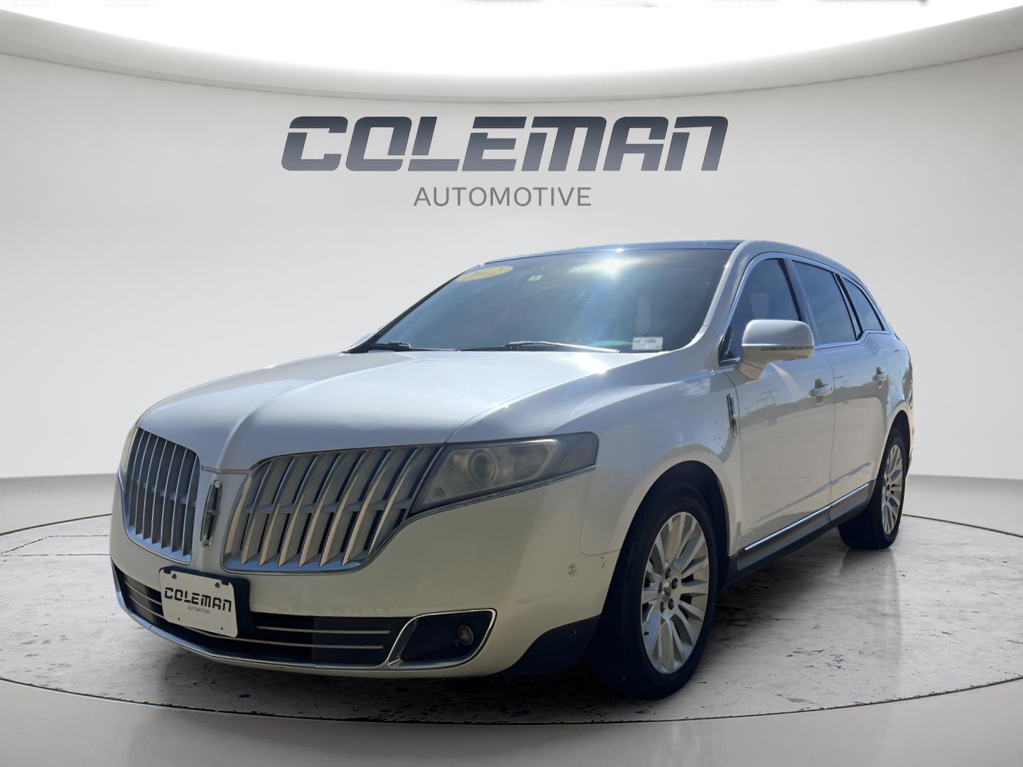 White Platinum Metallic Tri-Coat 2012 Lincoln MKT SUV / Crossover All-Wheel Drive 6-Speed Automatic