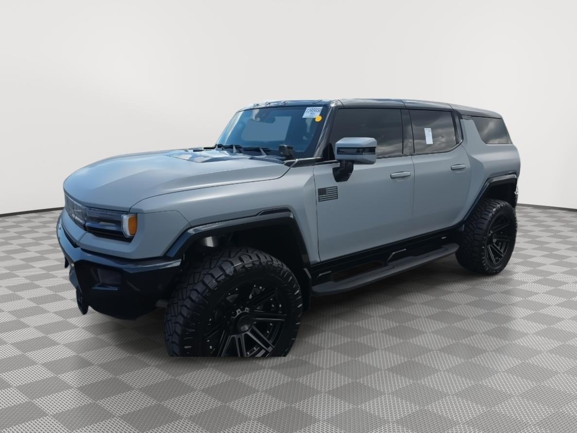 2024 GMC Hummer EV 3X SUV's photo