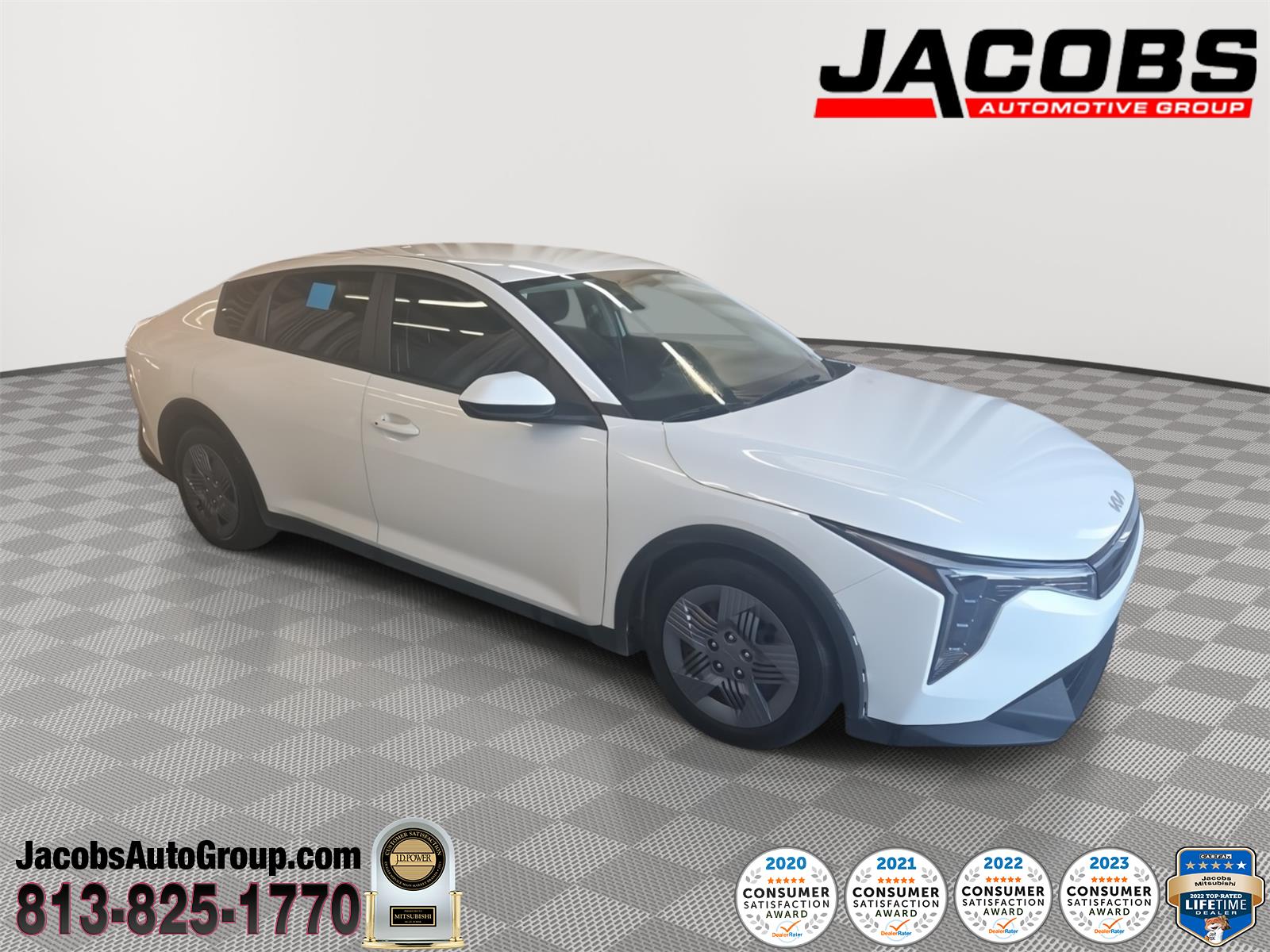 Snow White Pearl 2025 Kia K4 Sedan Front-Wheel Drive Continuously Variable Transmission