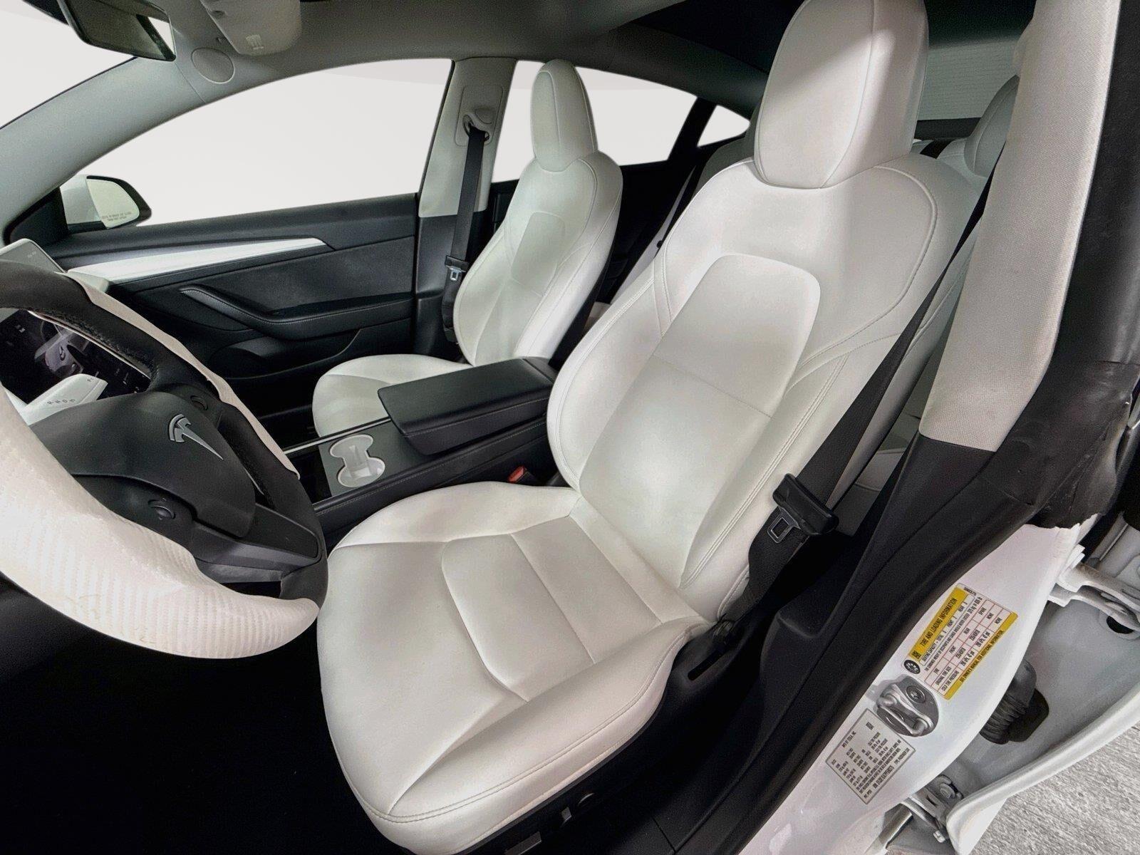 2023 Tesla Model 3 photo 9