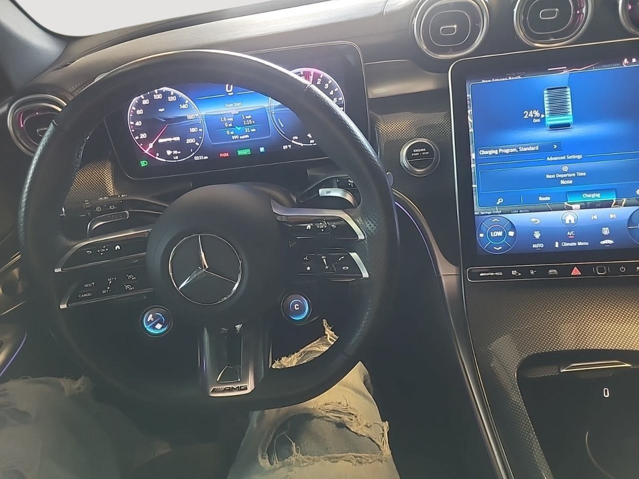 2025 Mercedes-Benz GLC photo 6
