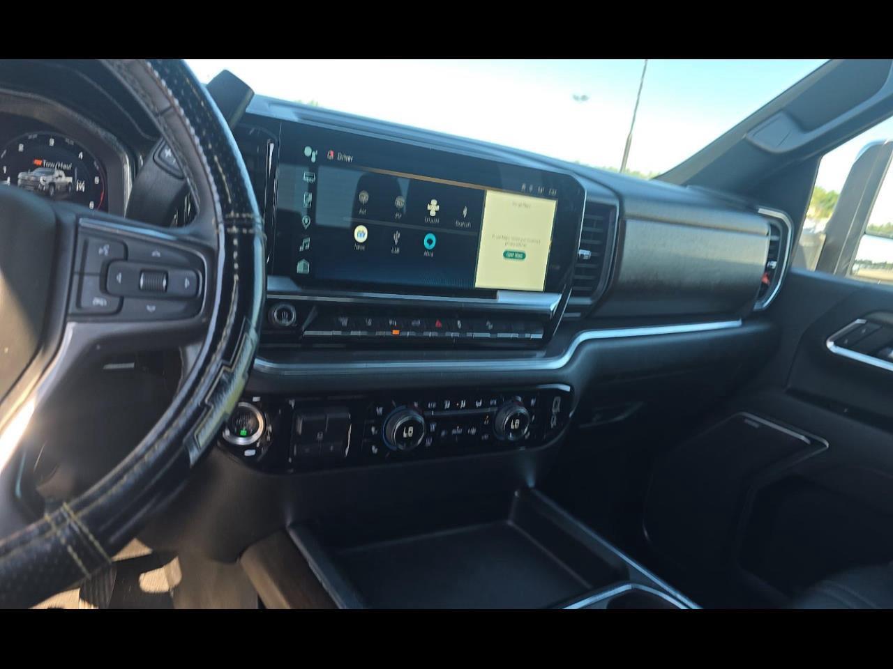 2025 Chevrolet Silverado 3500HD photo 10