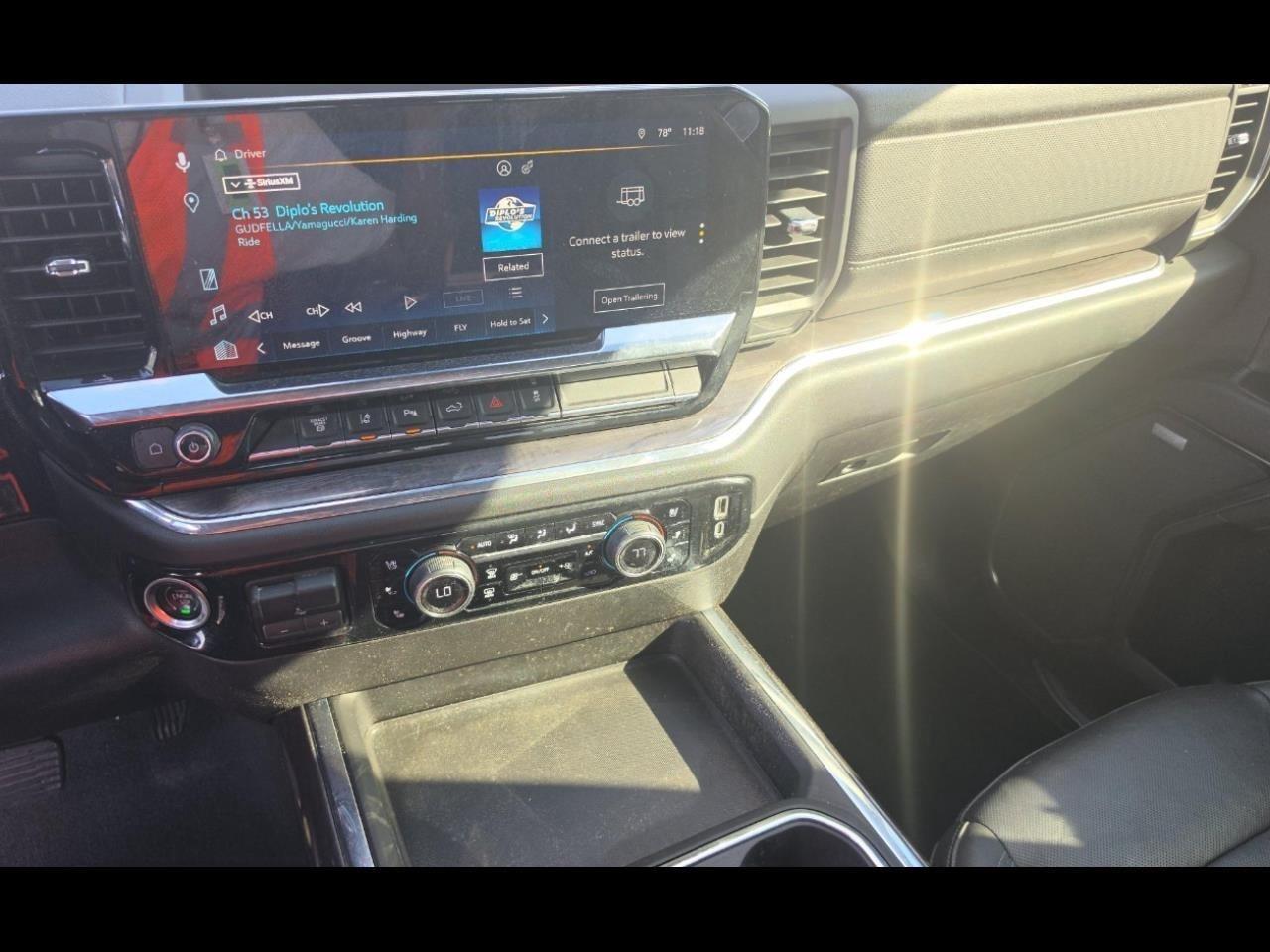 2024 Chevrolet Silverado 3500HD photo 8
