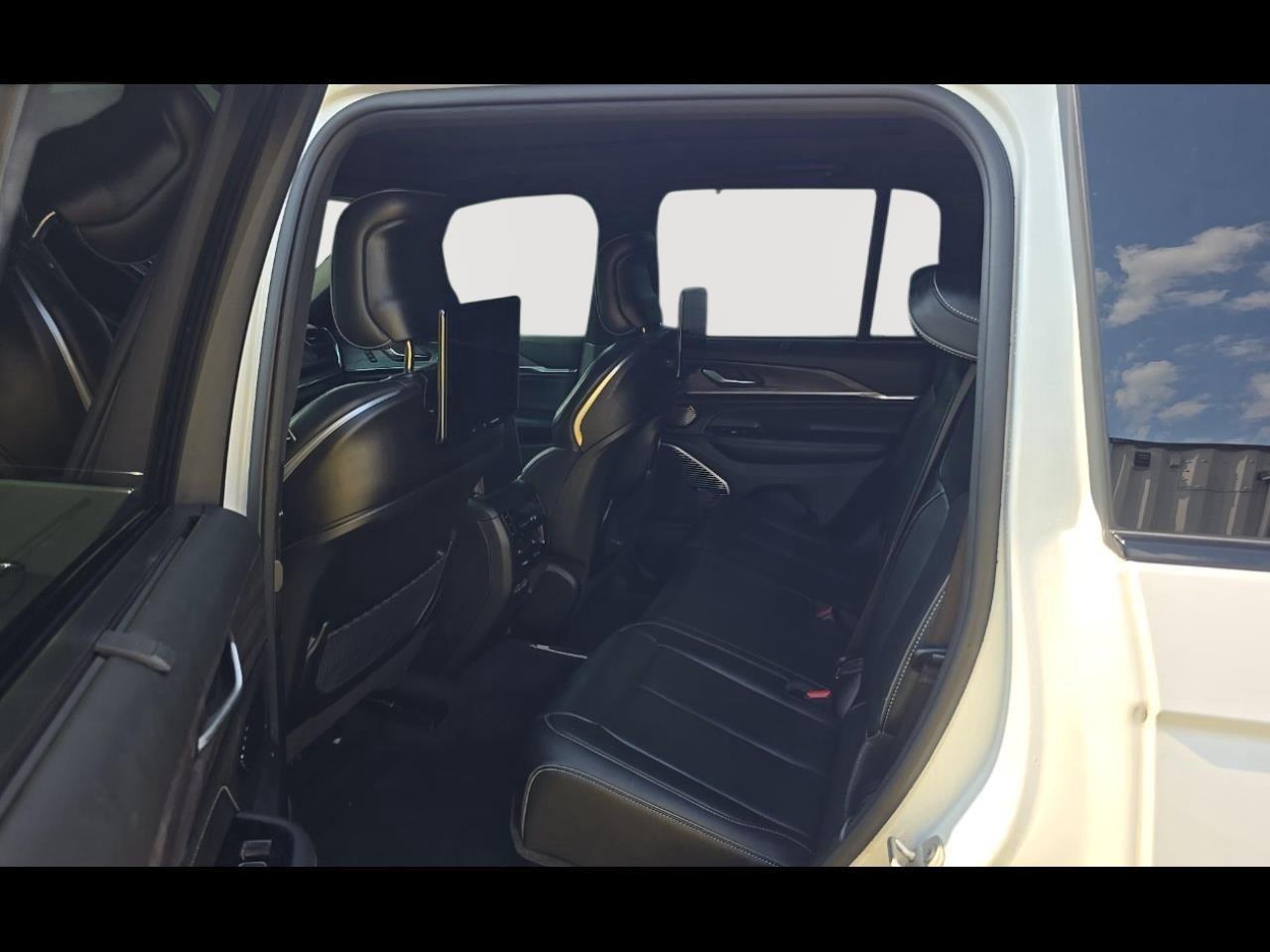 2023 Jeep Grand Cherokee 4xe photo 5