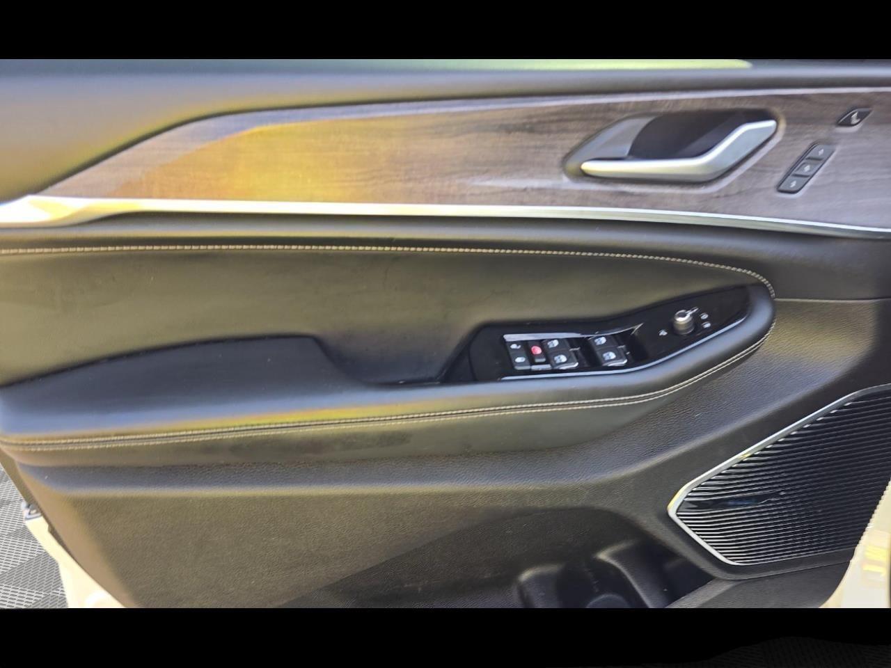 2023 Jeep Grand Cherokee 4xe photo 11