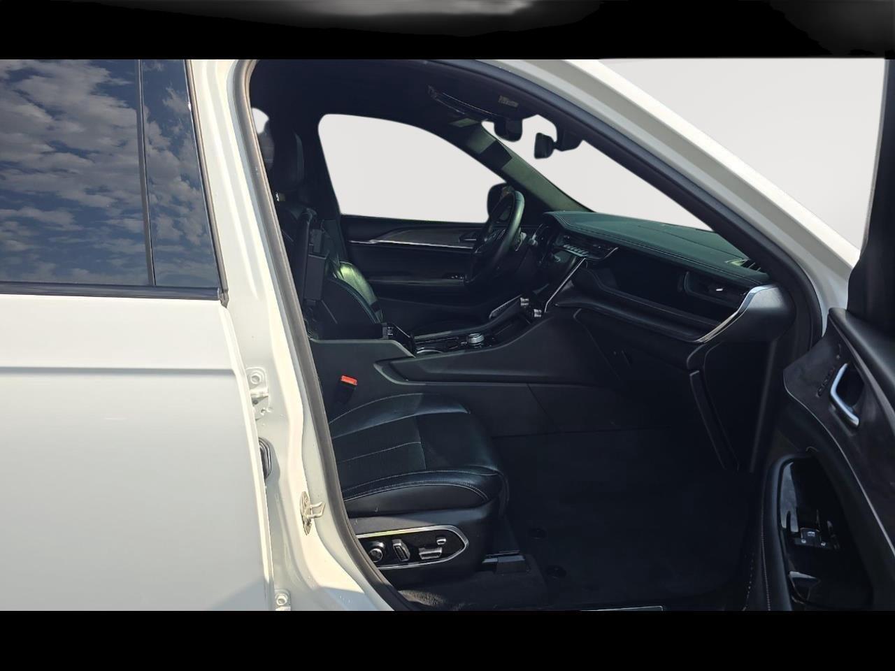 2023 Jeep Grand Cherokee 4xe photo 12