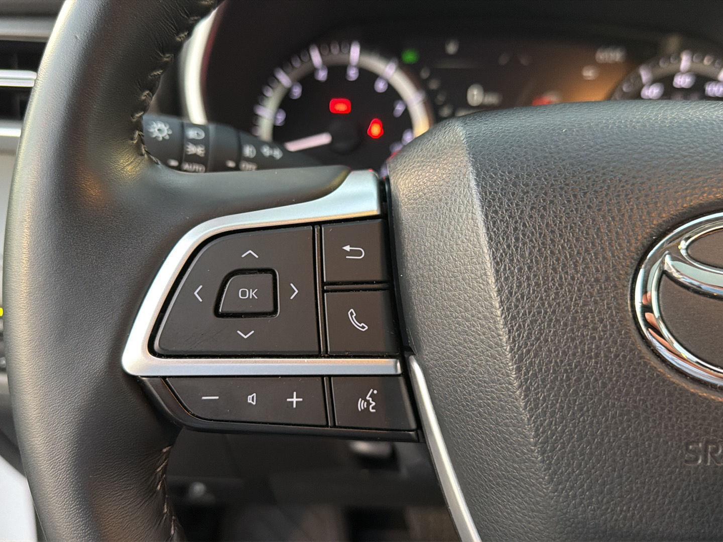 Used 2023 Toyota Highlander SUV