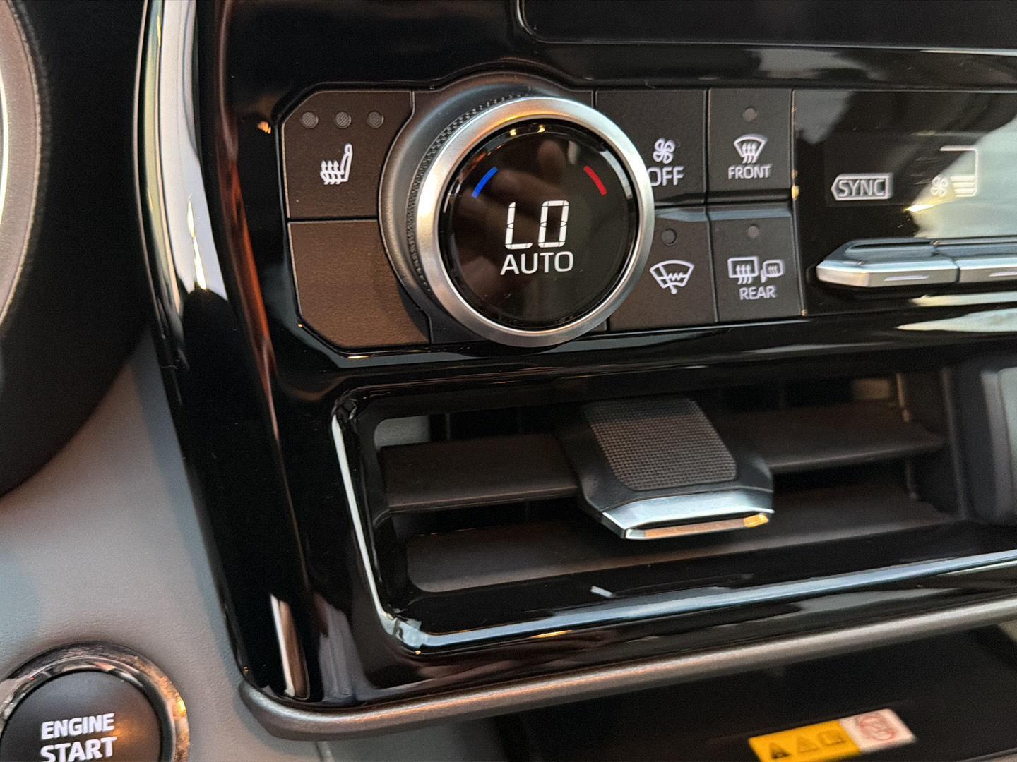 Used 2023 Toyota Highlander SUV