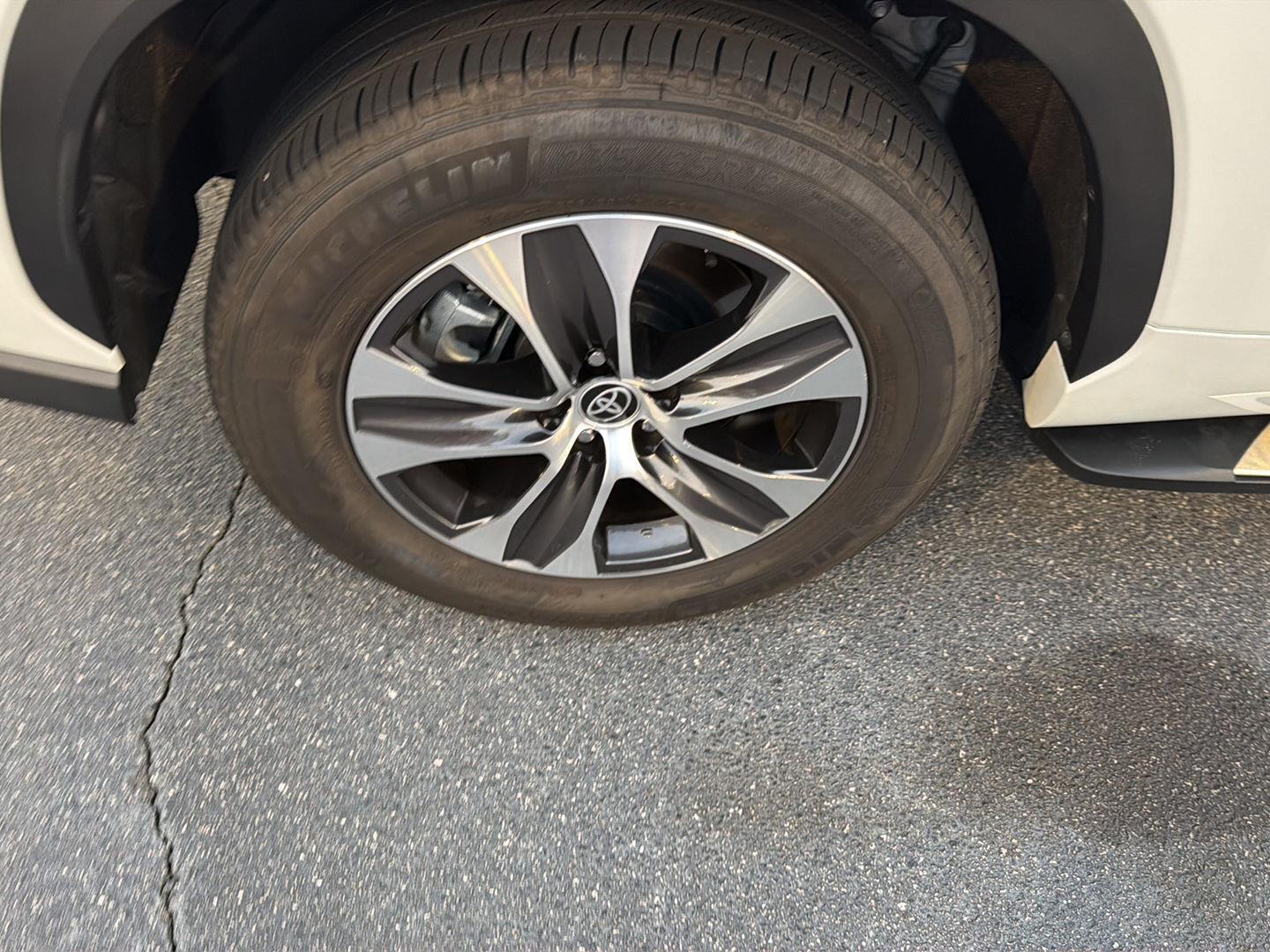 Used 2023 Toyota Highlander SUV