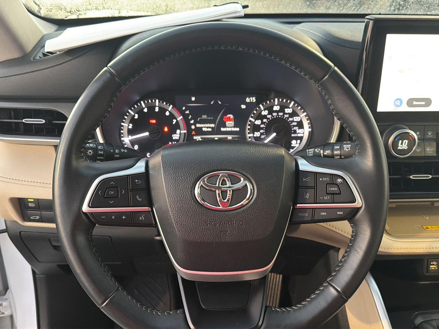Used 2023 Toyota Highlander SUV
