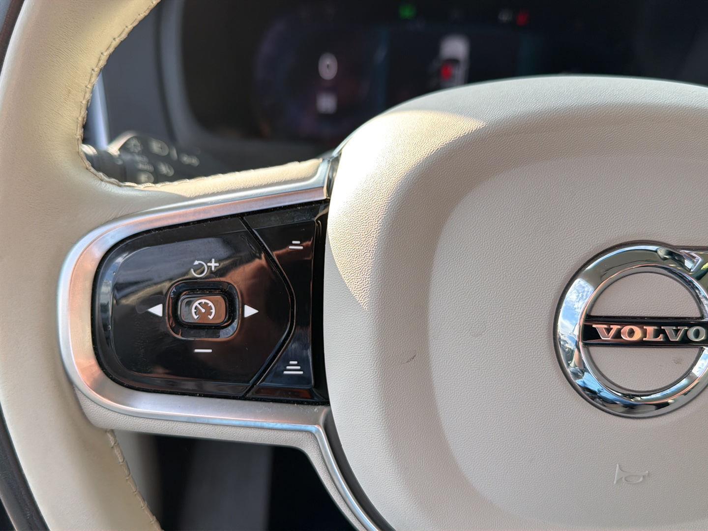 Used 2023 Volvo XC90 SUV