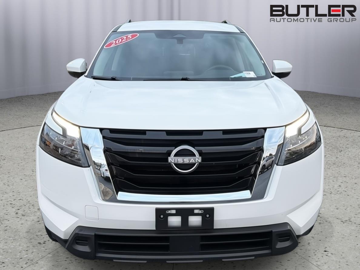 Used 2025 Nissan Pathfinder SUV