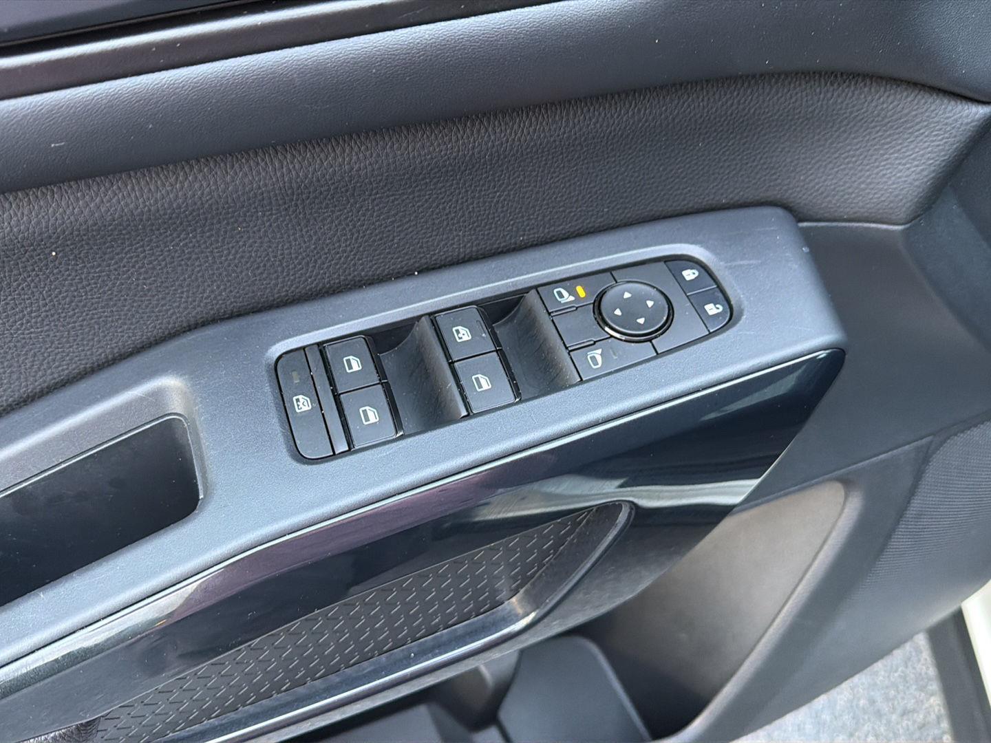 Used 2025 Nissan Pathfinder SUV