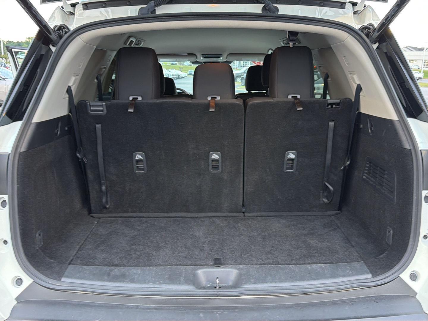 Used 2025 Nissan Pathfinder SUV
