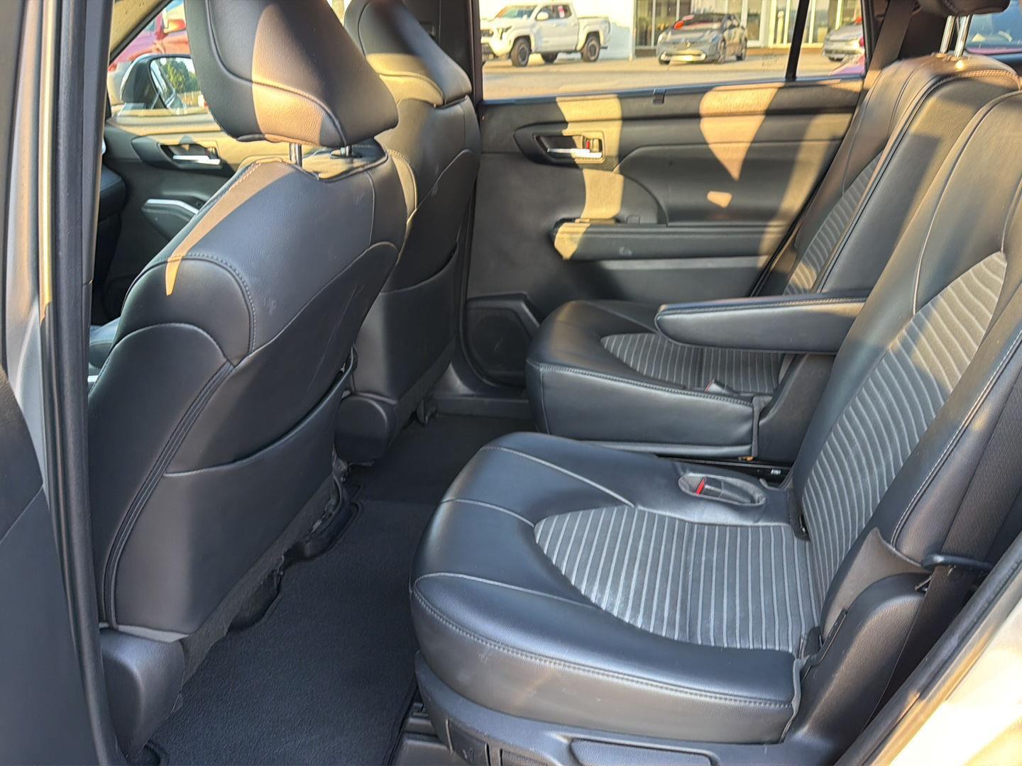 Used 2023 Toyota Highlander SUV